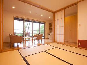 白を貴重にした和モダンテイストのお部屋。