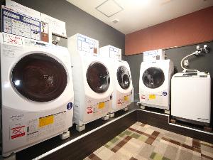2Fコインランドリー。洗濯から乾燥まで500円。洗剤不要です。