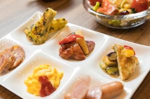 約30種の朝食ビュッフェ♪