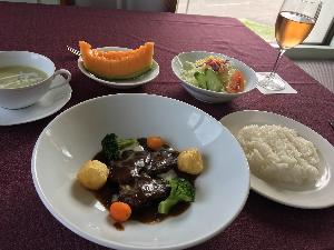 和牛ほほ肉のシチュー