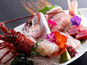 【お造り】目にも鮮やかな姿造りを始めとする豊かな海の幸（イメージ）