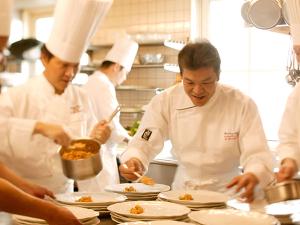 シェフこだわりのお料理をお楽しみください
