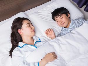 【添い寝無料】小学6年生までのお子様は添い寝無料でご案内しております