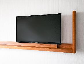 客室テレビ（ラージツインは49インチ）