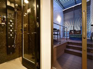 【ロイヤルツイン】ロイヤルツインのお部屋はシャワー室は別途ございます。