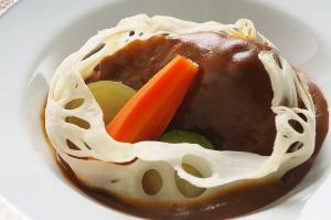 【ヴィアンド】柔らかさと口の中で広がる旨味が堪らない♪和牛頬肉の絶品赤ワイン煮込み～ブルゴーニュ風～