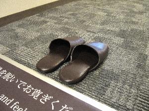 靴を脱いで寛ぐ仕様の室内