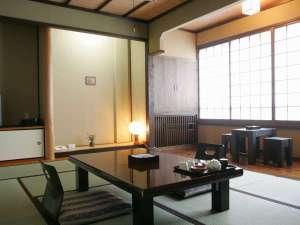 【本館客室】清流の音を聞きながら、自然を感じてみてはいかがですか？