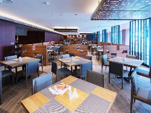 【東館1階】レストラン「アゼリア」