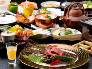 品数は控えめに上質な味わい「秋の少量美味懐石」料理イメージ