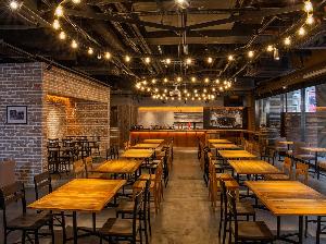 レストラン「Grill×Burger＆Craft Beer Nikanbashi Burger Bar」