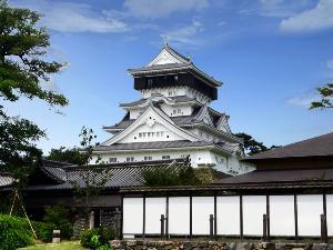 小倉城◆当館から車で約25分