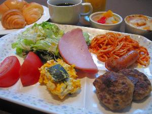 朝食バイキングの例(2)　定番の洋食