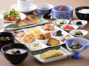 ＜朝食バイキング＞和食一例