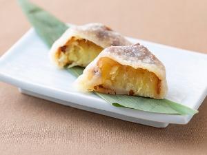 ＜朝食バイキング＞【熊本名物】いきなり団子　サツマイモと小豆あんをお餅で包んで蒸した上品な一品