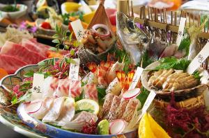 【土佐銘魚７種盛り合わせ皿鉢】料理長厳選！地元漁師さんから直接仕入れた夏ならではの魚をたっぷり堪能♪