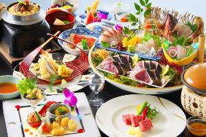 【旬彩物語／船遊びコース】和牛ロースの陶板焼き、金目鯛の多喜合わせ、かつお梅釜飯、かつおのタタキ付