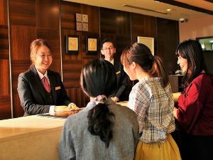 フレンドリーなスタッフが笑顔でお迎えいたします。