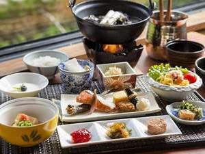 朝日を浴びながらの朝食で健やかな1日のスタートを☆