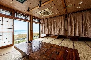 お食事処「磯め」心安らぐ和の空間でお食事をお楽しみください