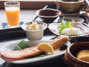 *【ご朝食・一例】シンプルだからこそごまかしが効かない上質な素材でご提供しております。