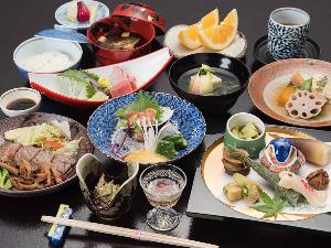 *【お夕食一例】初夏のお夕食一例・季節先取りの食材を美しい器に盛り付けてご提供いたします。