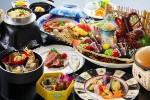 【旬彩物語／月光コース】牛ロースステーキに鮑と室戸金目鯛の朴葉焼き、ぷりぷり伊勢海老の具足煮と姿造り
