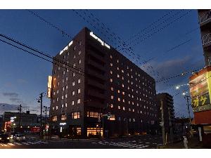 外観　ローソンが隣にございます
