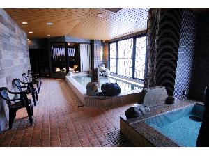温泉大浴場　15時〜翌朝9：00迄利用可能