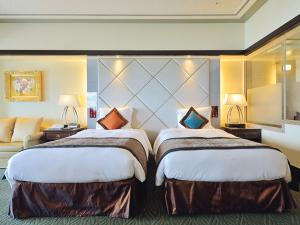 最上階【ロイヤルエグゼススイート】客室一例