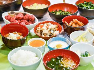 栄養満点の朝食バイキング