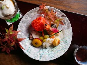 素材の味を大切に、旬の味覚を調理致します