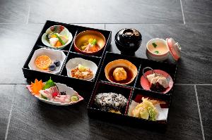 松花堂弁当1