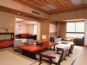 ◆貴賓室◆大人だけに許された、洗練された調度品が彩る「和」の空間