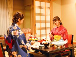 【個室食】大切な人との会話を楽しむのなら、誰にも邪魔されない個室食がおすすめです。