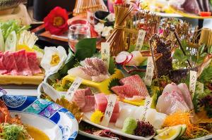 【土佐銘魚七種盛り皿鉢】料理長厳選！地元漁師さんから直接仕入れた高知ならではの魚をたっぷりと堪能♪