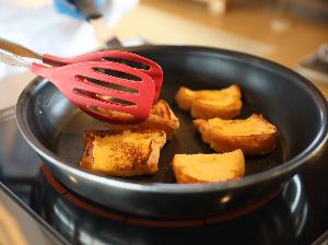 ＜朝食バイキング＞焼きたてのアツアツふろトロのフレンチトースト♪