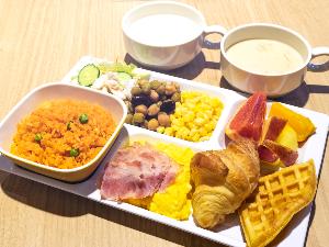 ×【彩り豊かな無料朝食サービス】