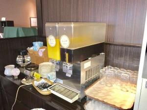 ドリンクコーナー(コーヒー・紅茶・オレンジジュース・烏龍茶）