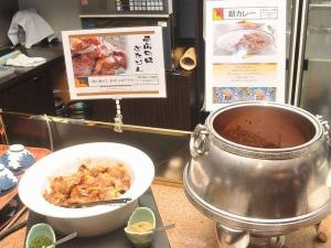 脳を活性！帯広名物の豚丼＆朝カレー　１日の活力にいかがですか？
