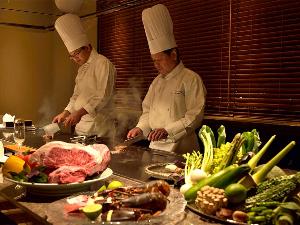 鉄板焼レストラン「龍潭」