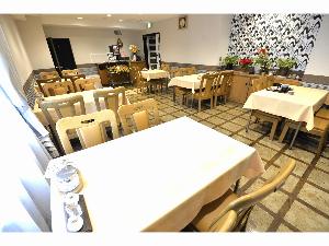 朝食はAM7:00～9:30まで営業、毎朝手作りの「日替わり定食」でのご提供です。