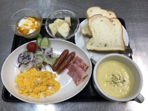 朝食