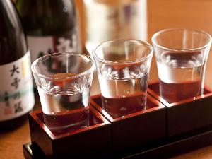 「食事処　北番屋」で利き酒セットをお楽しみください（イメージ）