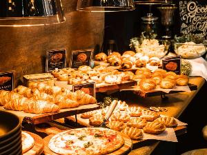 【焼きたてパンモーニング】