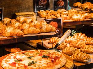 【焼きたてパンモーニング】