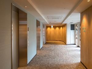 客室階EVホール