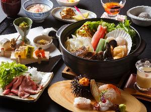 夕食は川を望むレストランにて、北海道の海の幸、山の幸を贅沢にあしらった和食会席を嗜む。