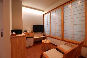 プレミアムツインのお部屋です。ゆったりおくつろぎいただけます。