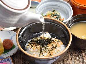 ◆朝食/お茶漬け:二日酔いの朝におススメです(^▽^)/